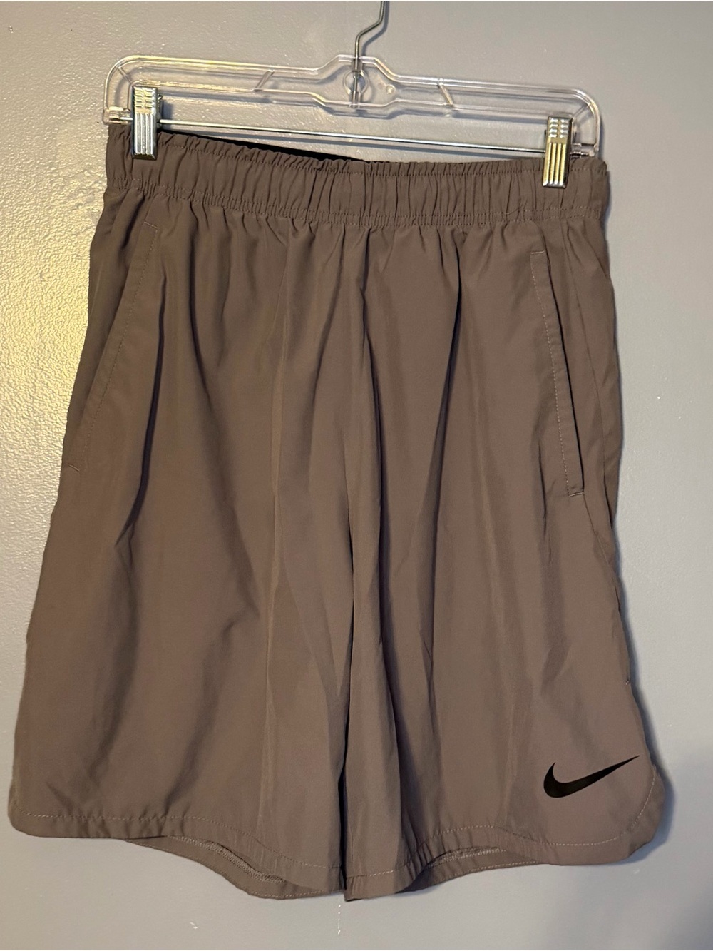 Nike Dri-FIT Athletic Shorts Men’s Medium Gray Lightweight Activewear